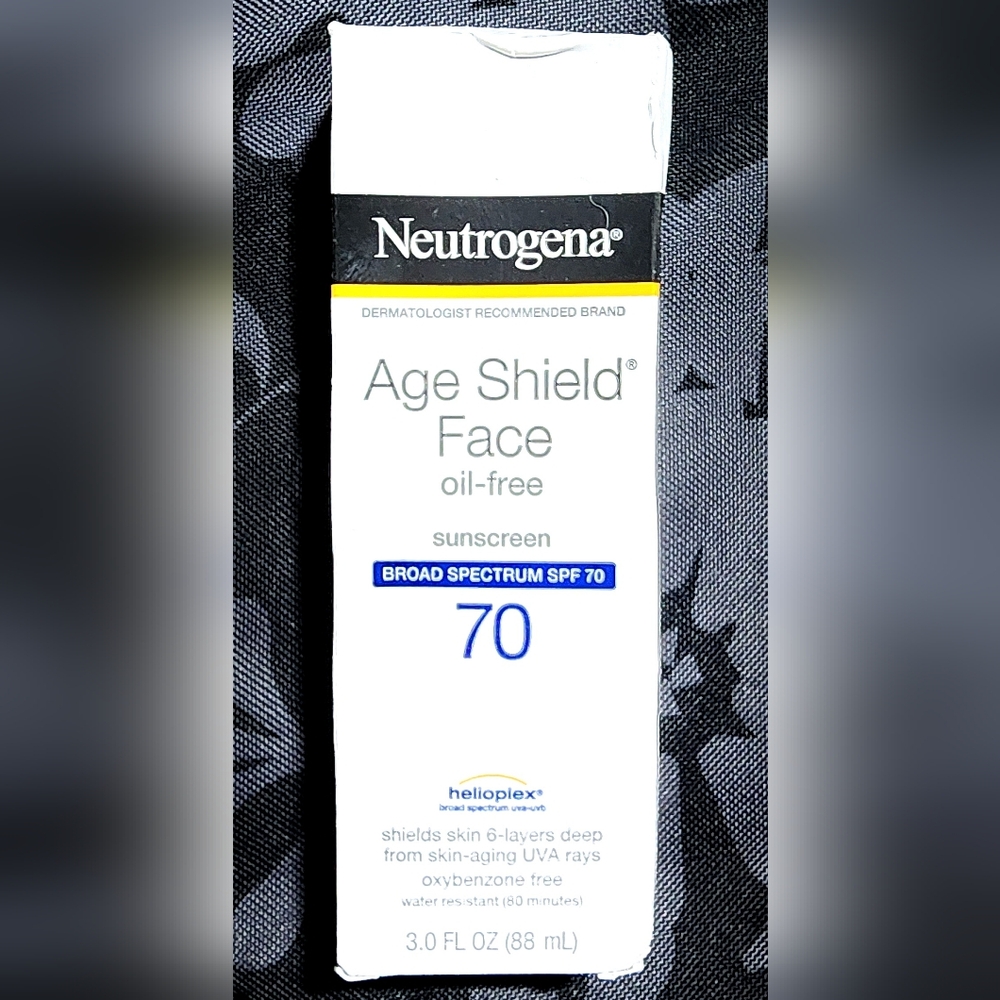 Neutrogena Age Shield Face Lotion Sunscreen Broad Spectrum SPF 70